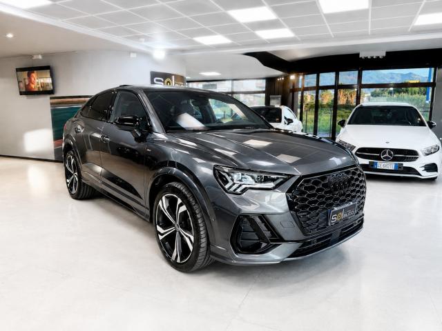 Audi Q3 Q3 Sportback 35 2.0 tdi Identity Black s-tronic - Immagine 1