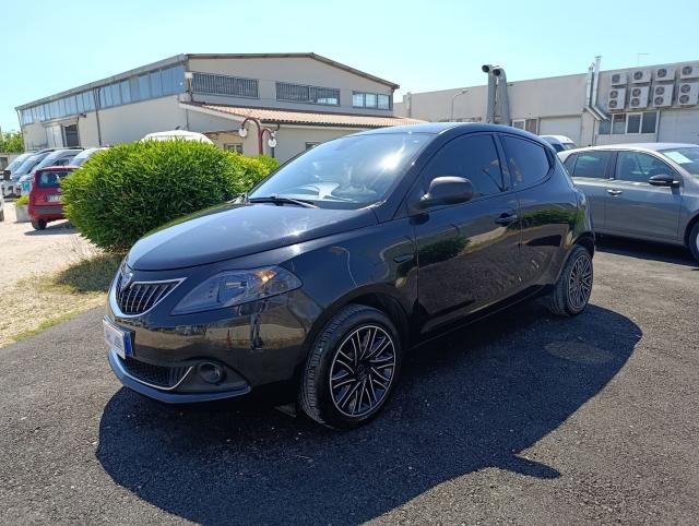 Lancia Ypsilon Ypsilon 1.2 Elefantino Blu s&s 69cv my19 - Immagine 1
