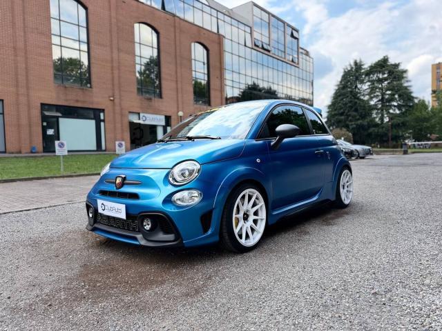 Abarth 695 695 1.4 t-jet 70th 180cv - Immagine 1