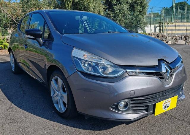Renault Clio 1.2 Live 75cv - Immagine 1