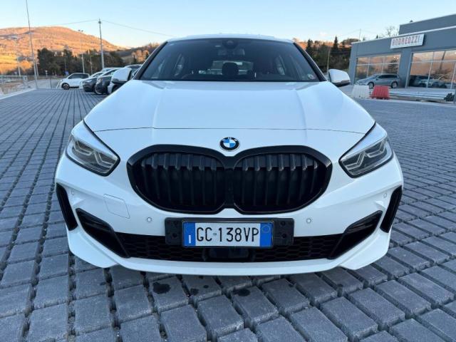BMW Serie 1 116d Sport - Immagine 1