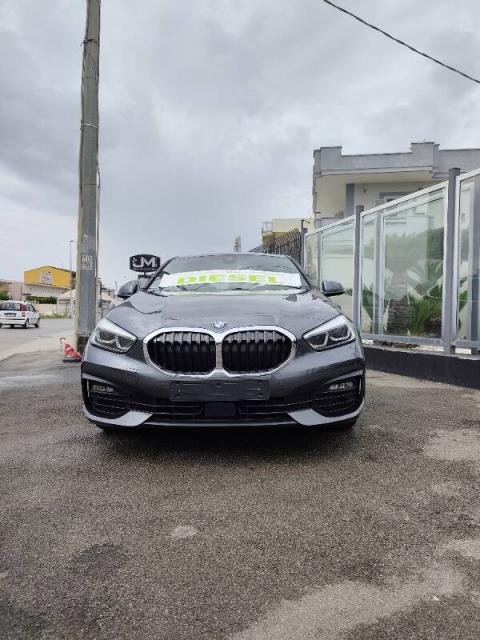 BMW Serie 1 116d Advantage auto - Immagine 1