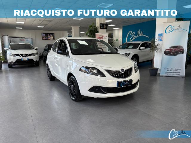 Lancia Ypsilon III 1.0 firefly hybrid UnYca s&s 70cv - Immagine 1