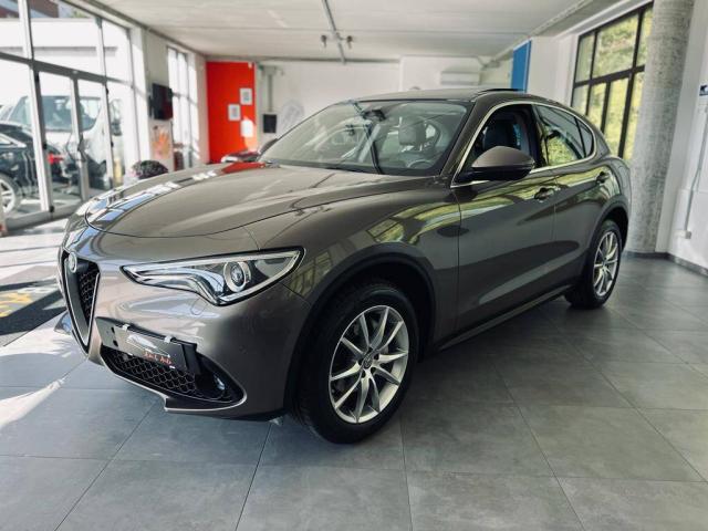 Alfa Romeo Stelvio 2.2 t Lusso Q4 210cv auto - Immagine 1