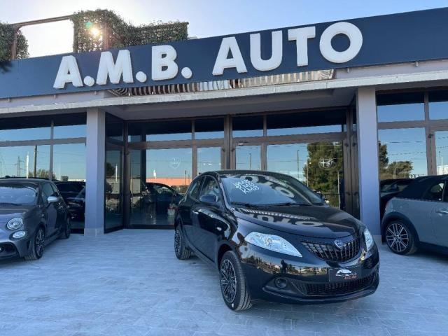 Lancia Ypsilon III 1.0 firefly hybrid Oro s&s 70cv - Immagine 1