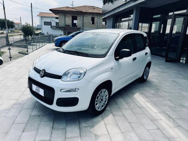Fiat Panda 1.2 Lounge easypower Gpl 69cv my19 - Immagine 1