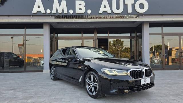 BMW Serie 5 Touring 520d Touring mhev 48V Business auto - Immagine 1