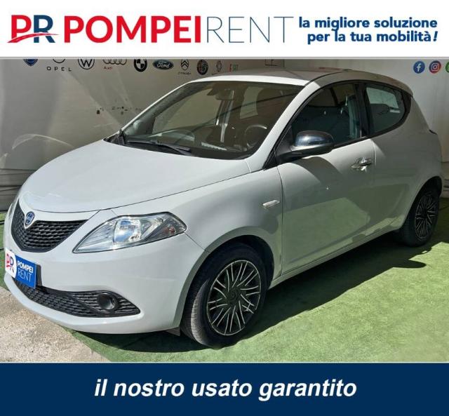 Lancia Ypsilon 1.2 Silver 69cv - Immagine 1