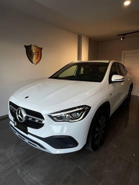 Mercedes Classe GLA GLA e phev (eq-power)business extra - Immagine 1
