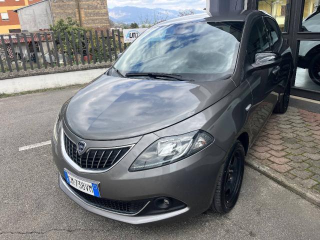 Lancia Ypsilon III 1.0 firefly hybrid Gold s&s 70cv 5p.ti - Immagine 1