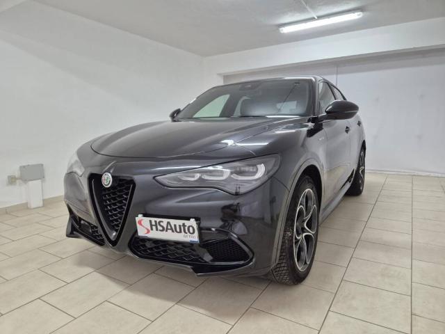 Alfa Romeo Stelvio 2.2 t Veloce Q4 210cv auto - Immagine 1