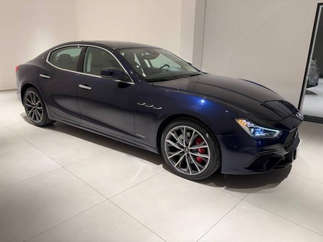 Maserati Ghibli 3.0 V6 Gransport 250cv auto - Immagine 1
