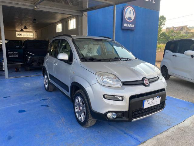 Fiat Panda 1.3 mjt 16v 4x4 75cv E5+ - Immagine 1